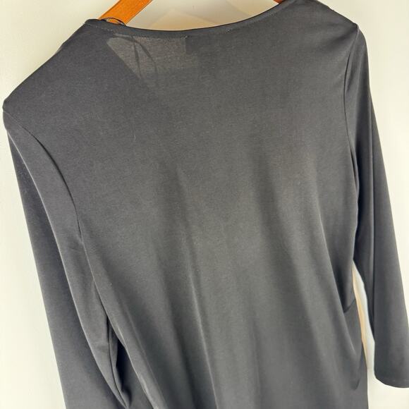 Carmen Marc Valvo Women's V-Neck Stud Front Blouse in black Size S - Picture 7 of 9